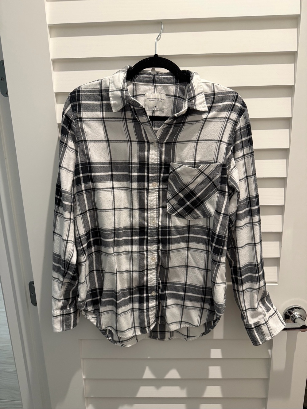 Abercrombie & Fitch Black and White Plaid Button-Down Shirt
